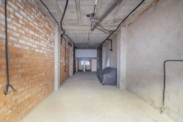 Erhverv til salg i Peligros - € 59.000 (Ref: 9837212)