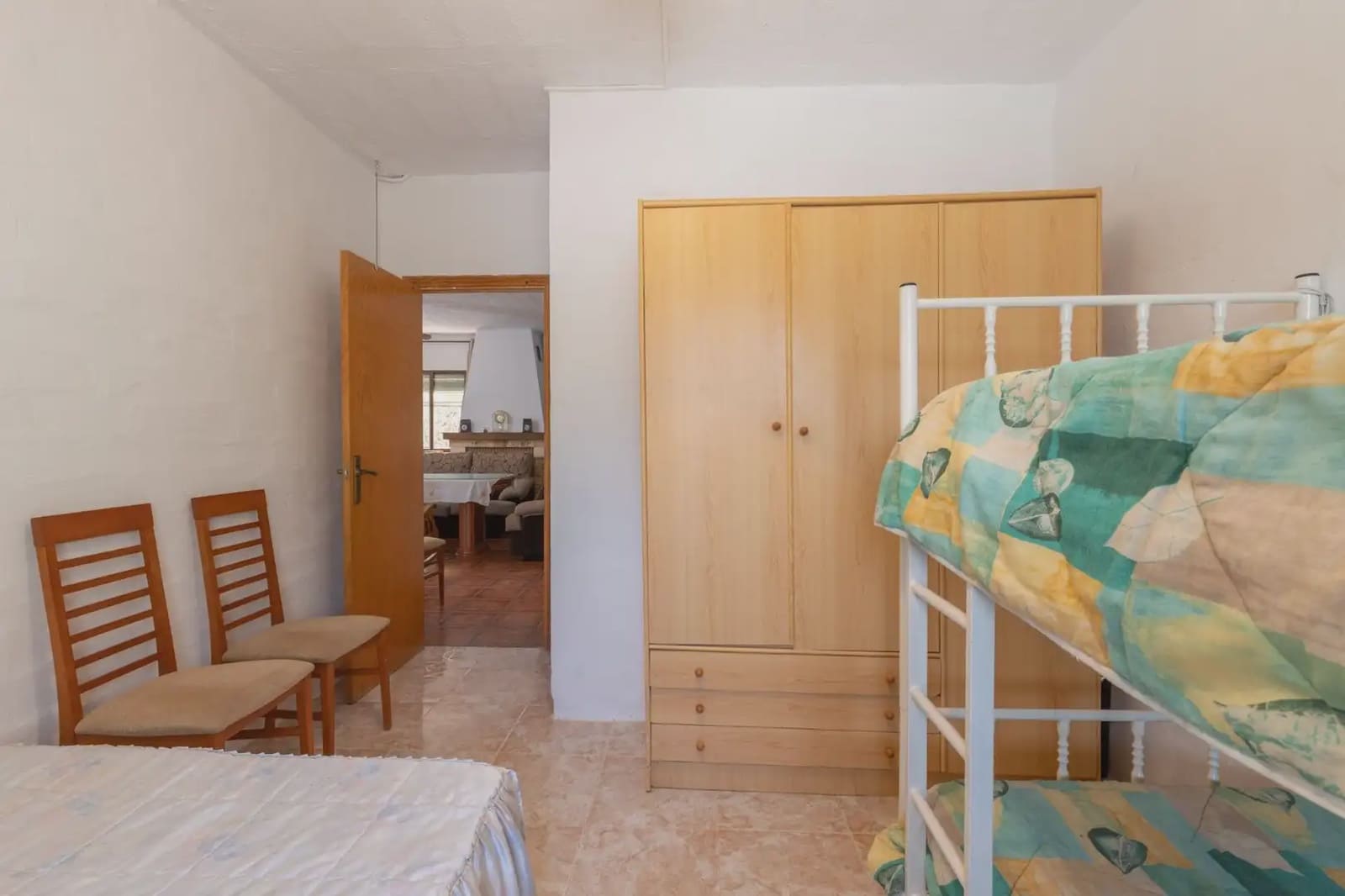 Finka/Dom wiejski na sprzedaż w Cogollos Vega z basenem - 199 000 € (Ref: 9837213)