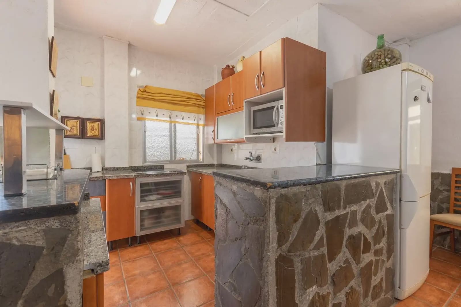 Finka/Dom wiejski na sprzedaż w Cogollos Vega z basenem - 199 000 € (Ref: 9837213)