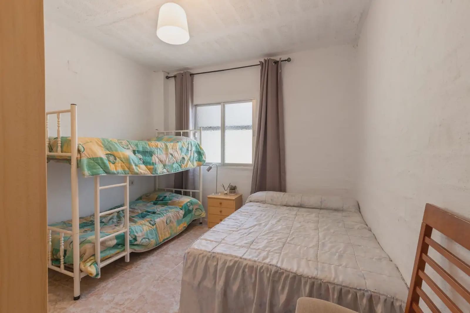Finka/Dom wiejski na sprzedaż w Cogollos Vega z basenem - 199 000 € (Ref: 9837213)