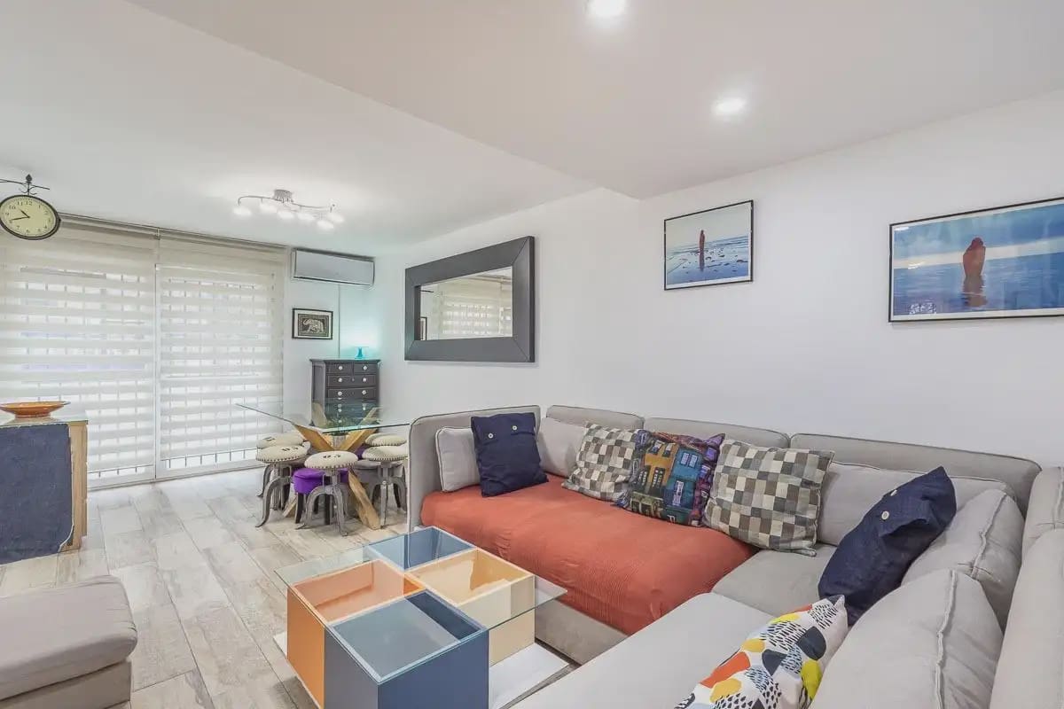Lejlighed til salg i Granada by - € 249.900 (Ref: 9837215)