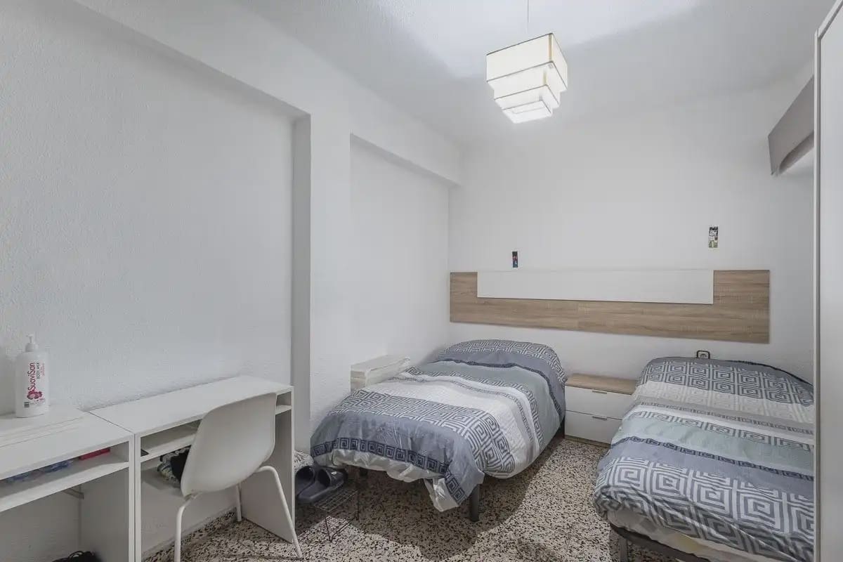 Lejlighed til salg i Granada by - € 198.000 (Ref: 9837216)