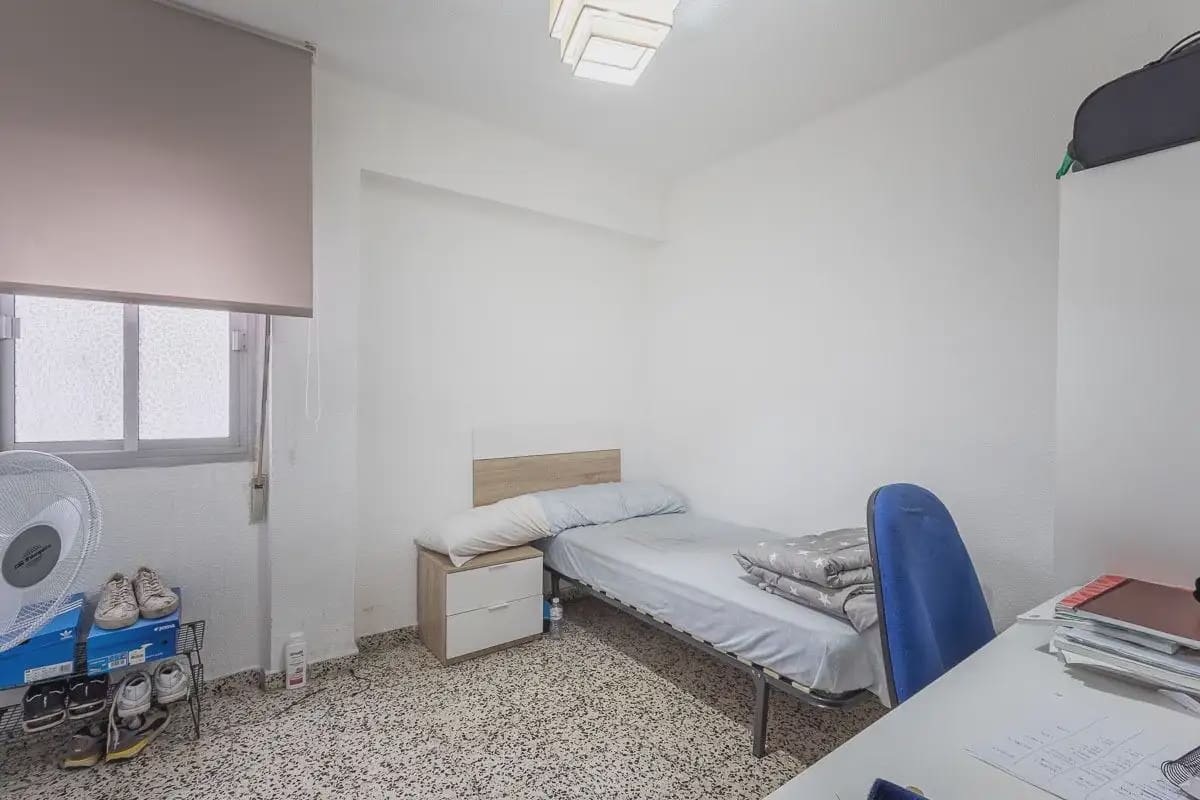 Lejlighed til salg i Granada by - € 198.000 (Ref: 9837216)