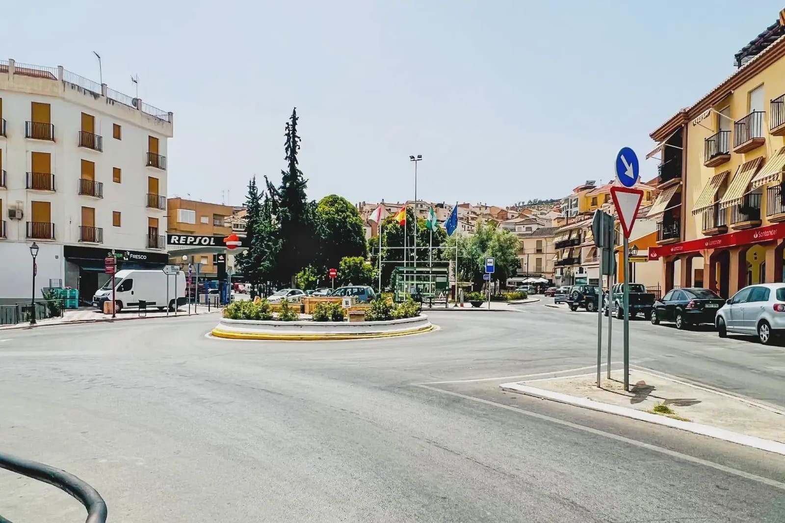 Commercial for sale in Alhama de Granada - € 119,000 (Ref: 9837217)
