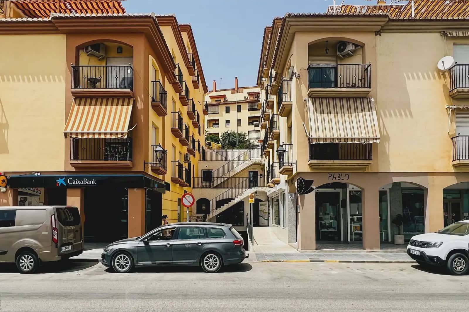 Commercial for sale in Alhama de Granada - € 119,000 (Ref: 9837217)
