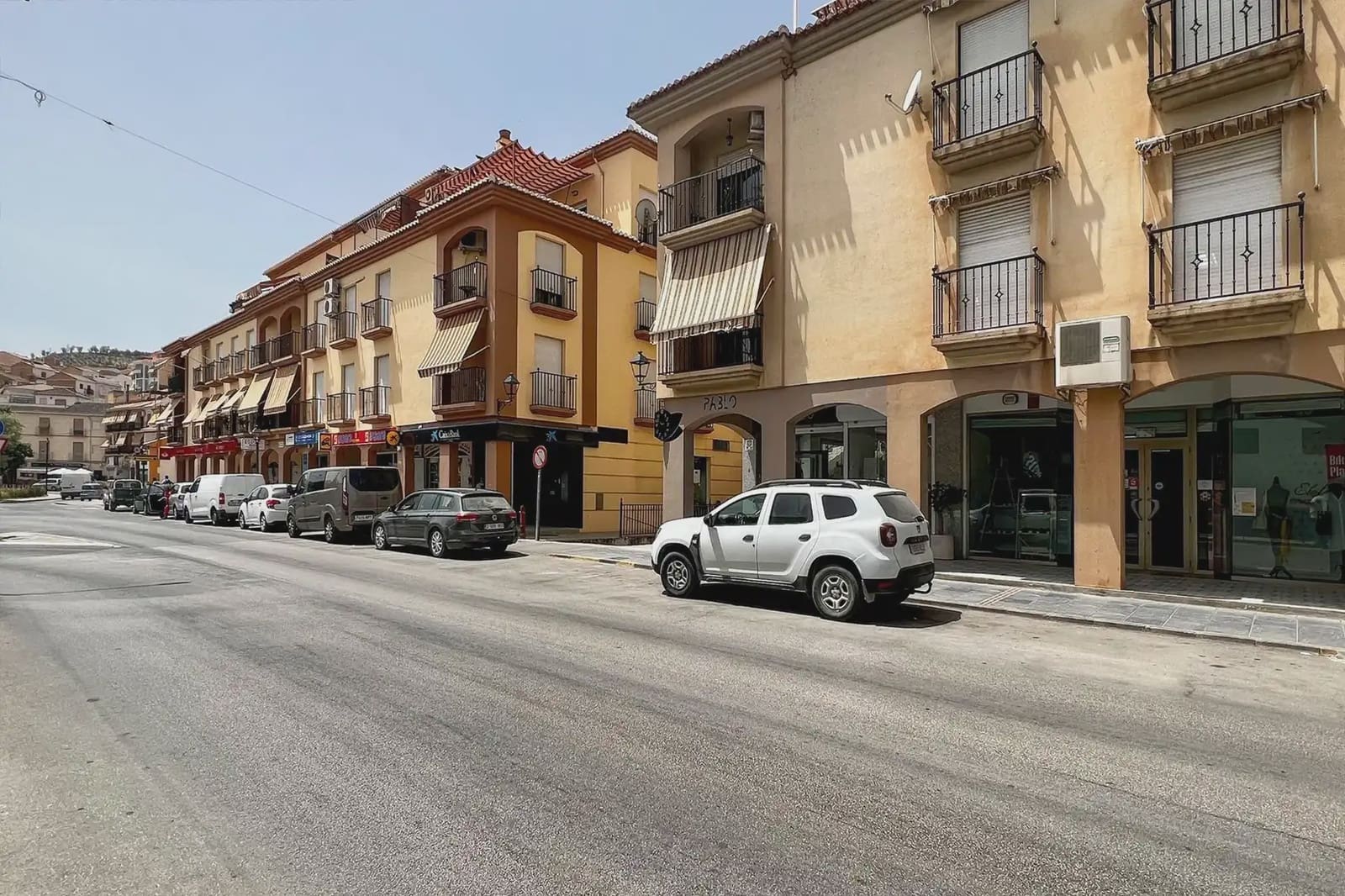 Commercial for sale in Alhama de Granada - € 119,000 (Ref: 9837217)