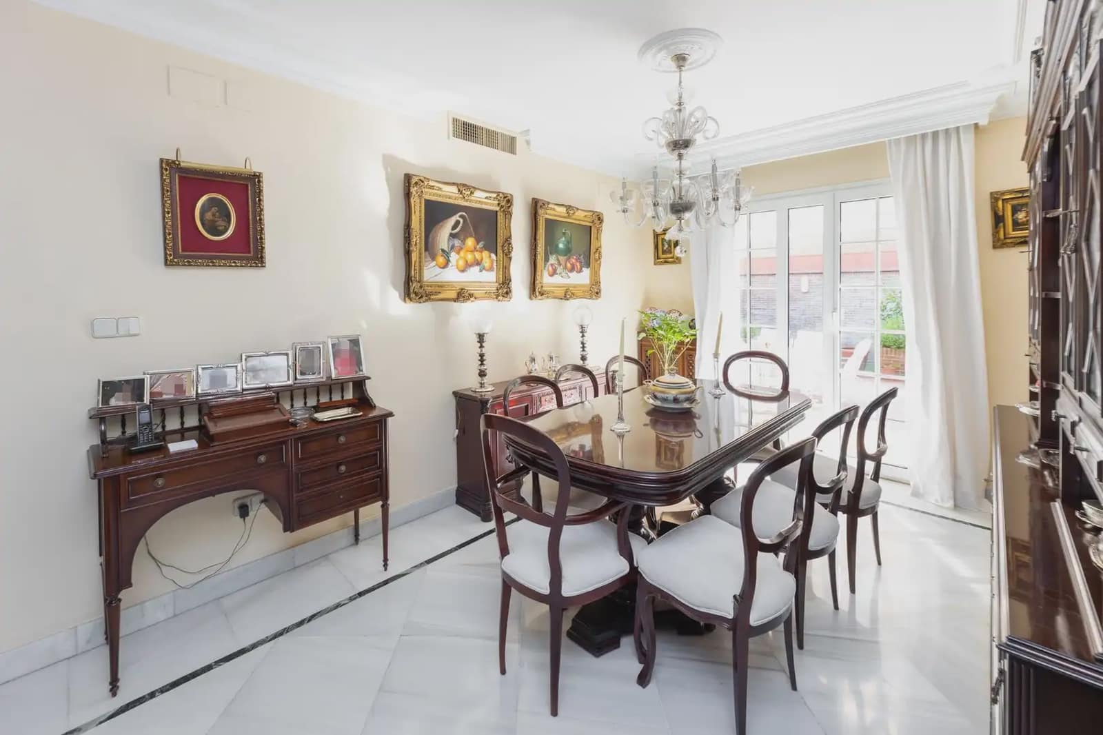 Semi-detached Villa for sale in Granada city with pool garage - € 950,000 (Ref: 9837218)