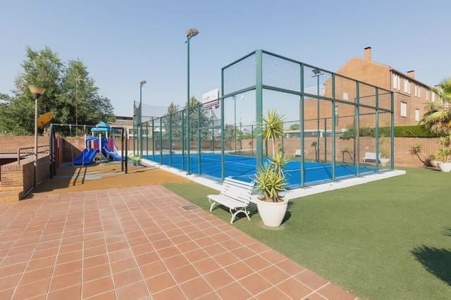 Semi-detached Villa for sale in Cerrillo de Maracena - Periodistas, Granada city with pool garage - € 950,000 (Ref: 9837218)