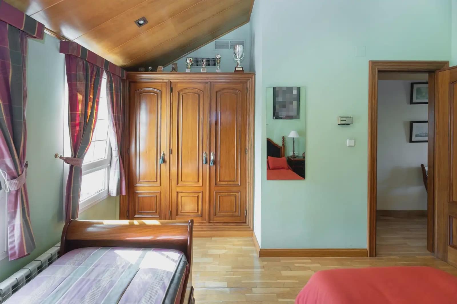 Semi-detached Villa for sale in Granada city with pool garage - € 950,000 (Ref: 9837218)