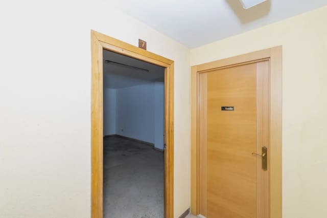 Kontor til leje i Figares, Granada by - € 400 (Ref: 9837220)