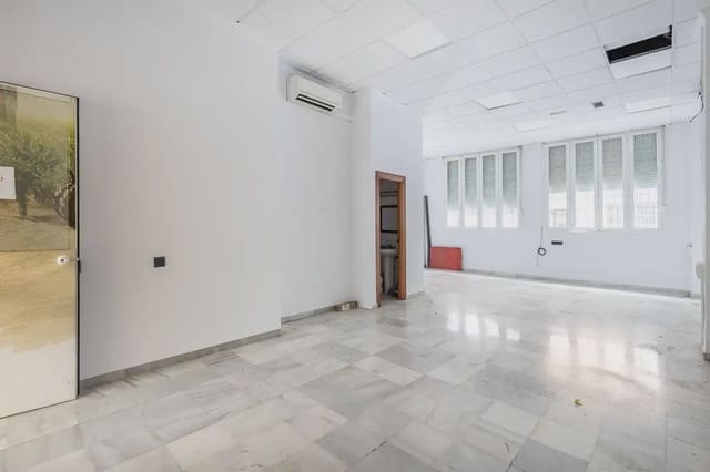 Gewerbe zu verkaufen in Camino de Ronda - Rosaleda, Granada Stadt - 310.000 € (Ref: 9837221)
