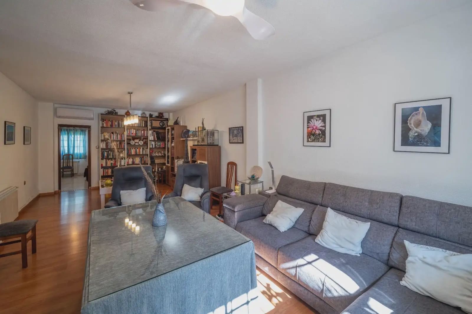 Hus til salgs i Armilla med garasje - € 329 900 (Ref: 9837223)