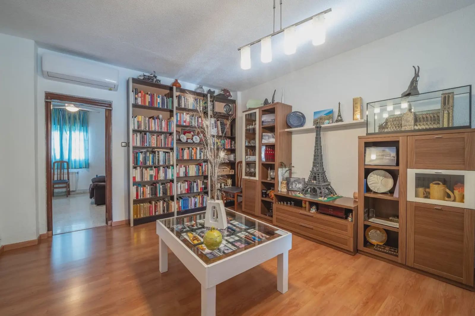 Hus til salgs i Armilla med garasje - € 329 900 (Ref: 9837223)