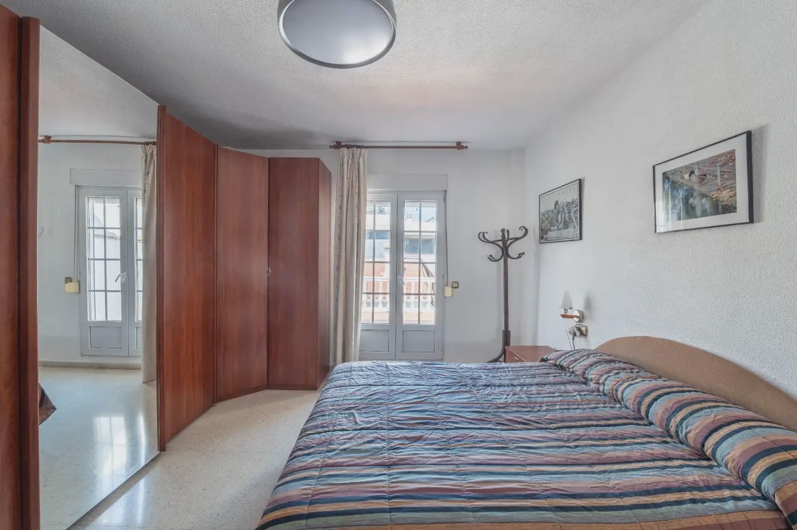 Hus til salgs i Armilla med garasje - € 329 900 (Ref: 9837223)