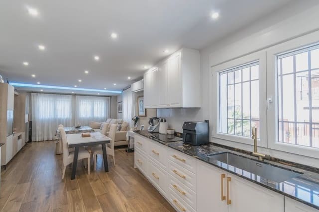 Casa en Peligros en venta con garaje - 349.000 € (Ref: 9837224)