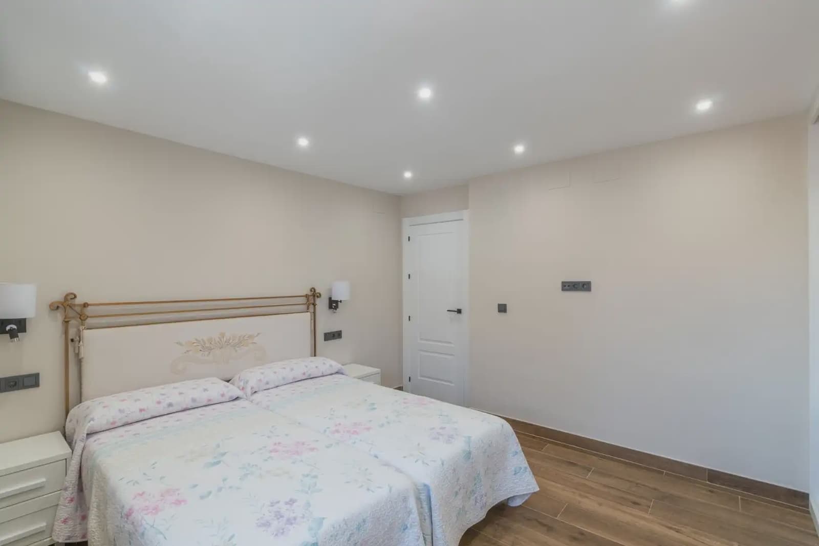 Casa en Peligros en venta con garaje - 349.000 € (Ref: 9837224)