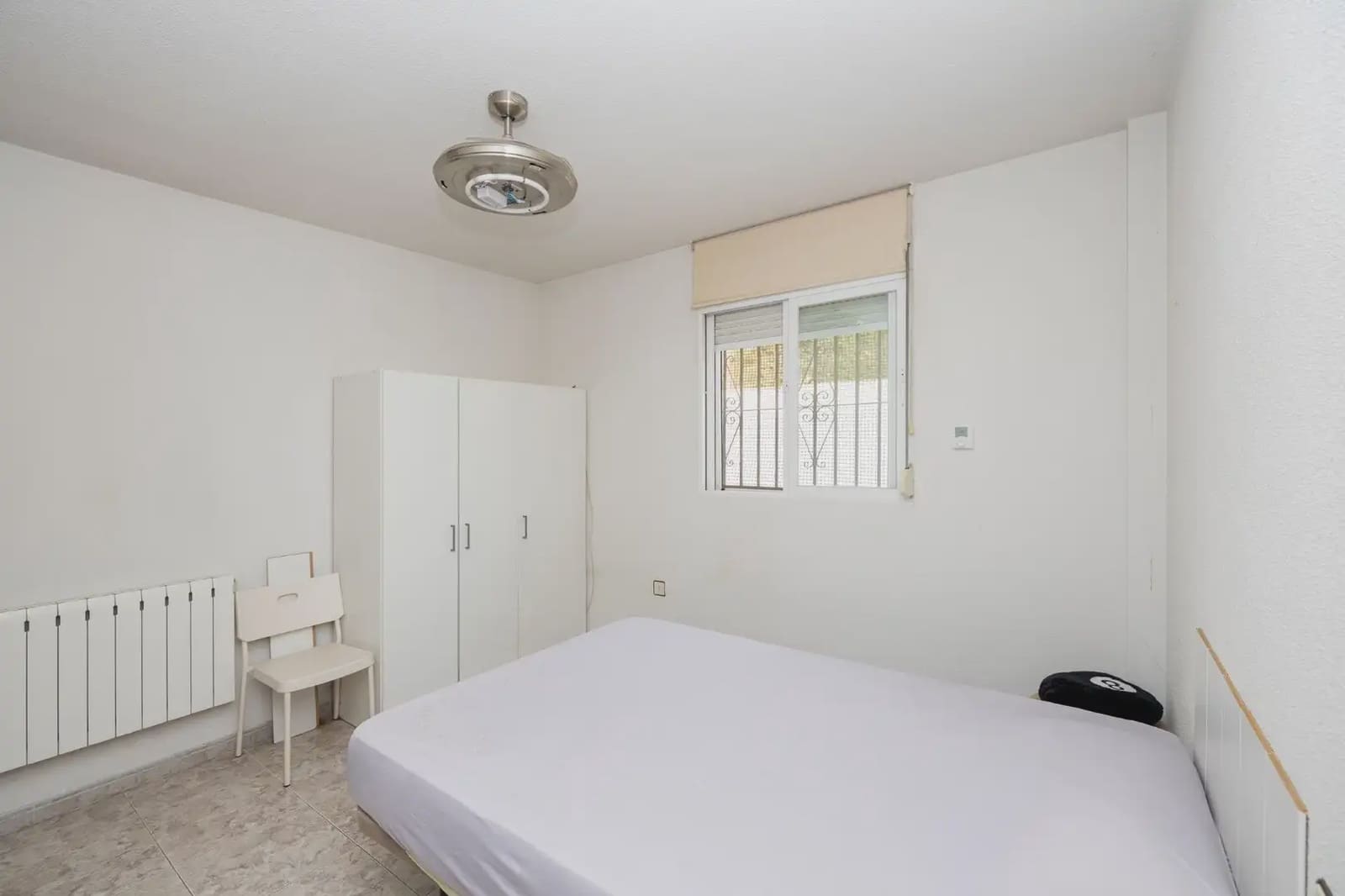 Villa/Maison à vendre à Otura avec garage - 349 500 € (Ref: 9837225)
