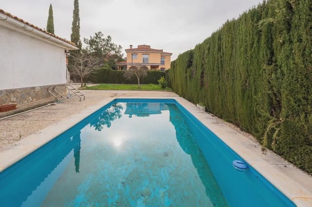 Villa/Maison à vendre à Otura avec garage - 349 500 € (Ref: 9837225)