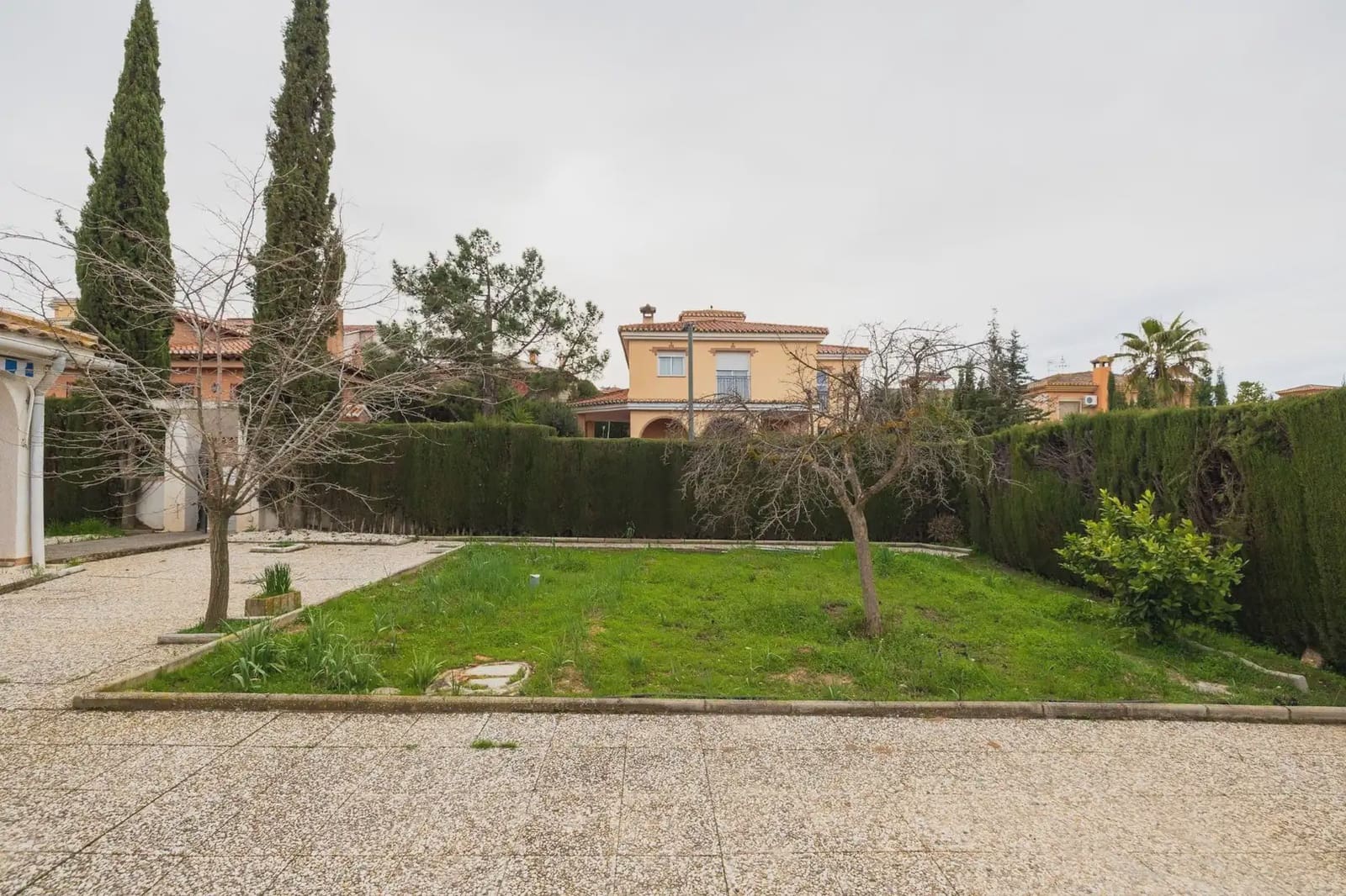 Villa/Maison à vendre à Otura avec garage - 349 500 € (Ref: 9837225)