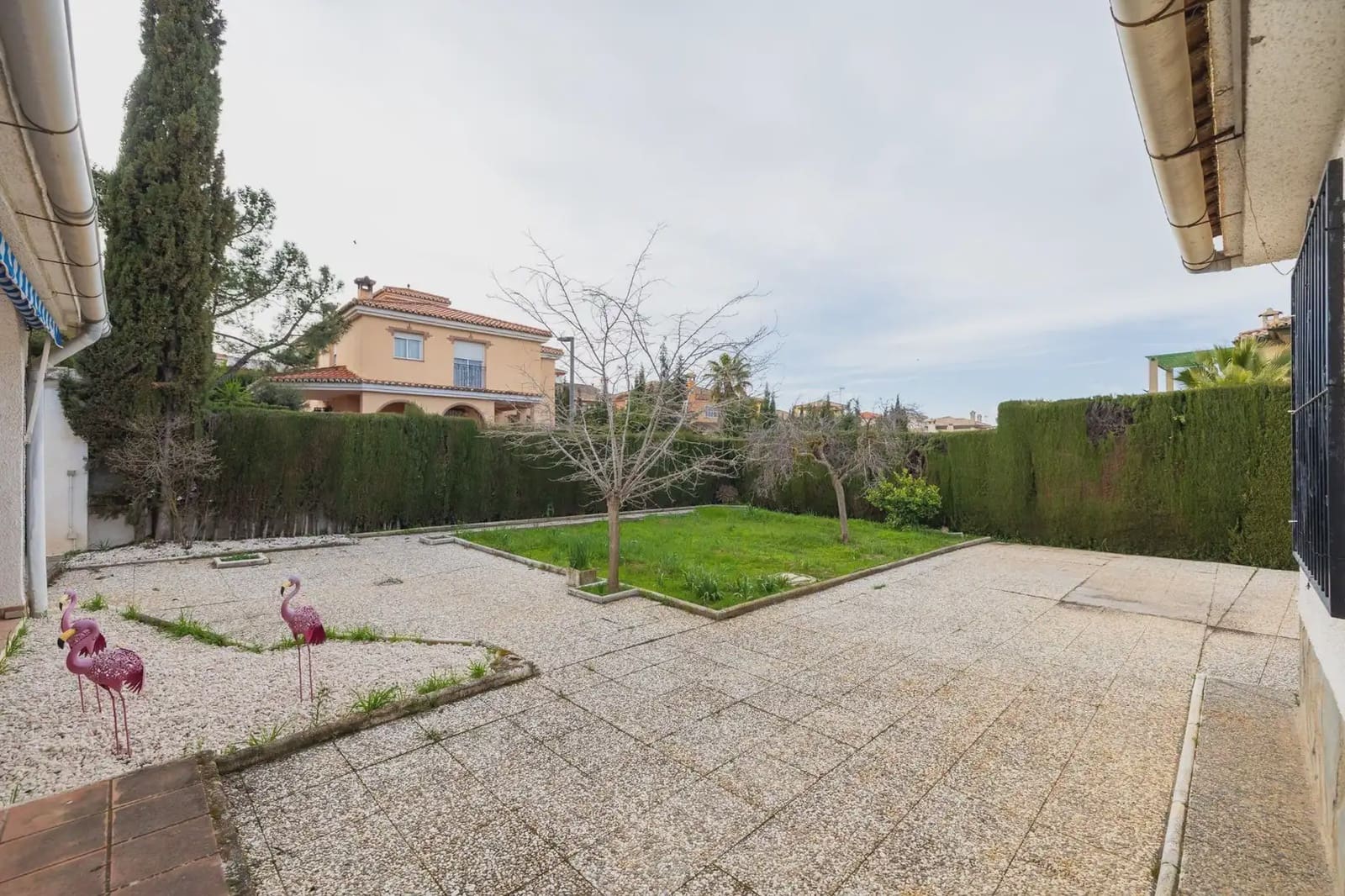 Villa/Maison à vendre à Otura avec garage - 349 500 € (Ref: 9837225)