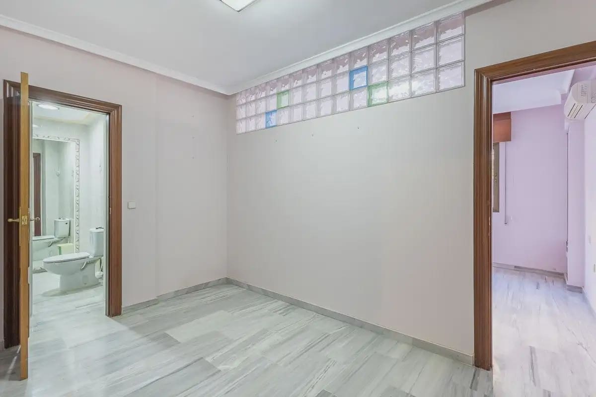 Flat for sale in Motril - € 245,000 (Ref: 9837226)