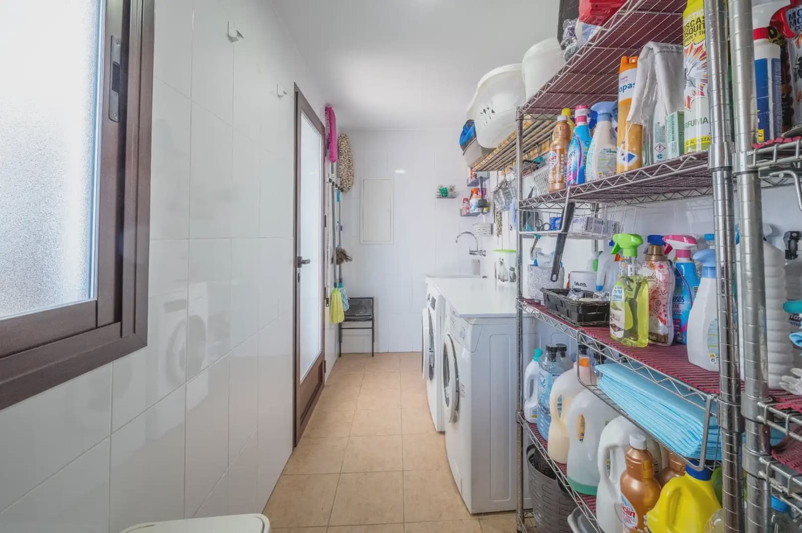 Villa til salg i Albolote med swimmingpool garage - € 455.000 (Ref: 9837230)