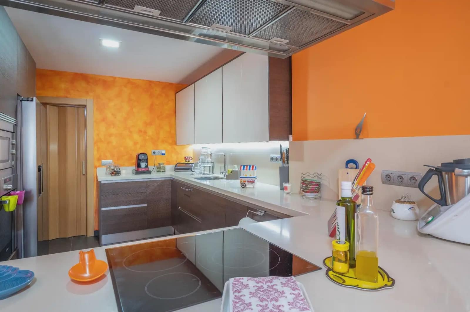 Villa til salg i Albolote med swimmingpool garage - € 455.000 (Ref: 9837230)