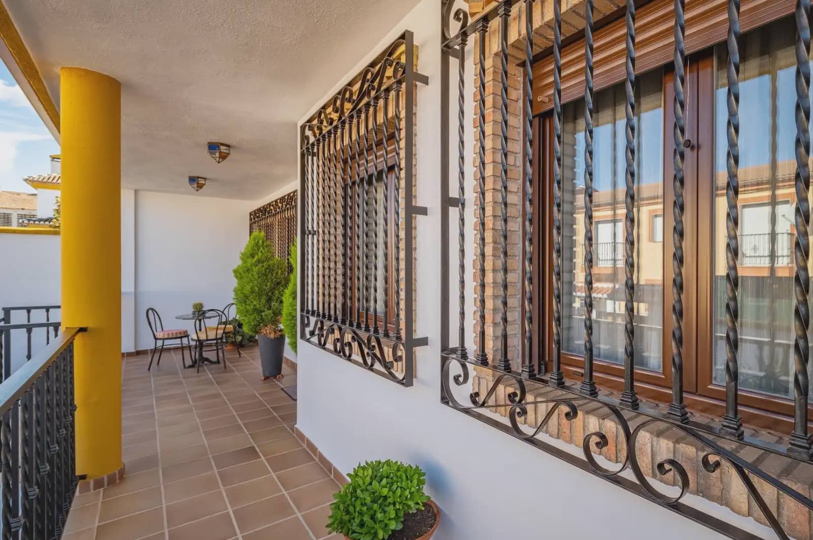 Villa til salg i Albolote med swimmingpool garage - € 455.000 (Ref: 9837230)