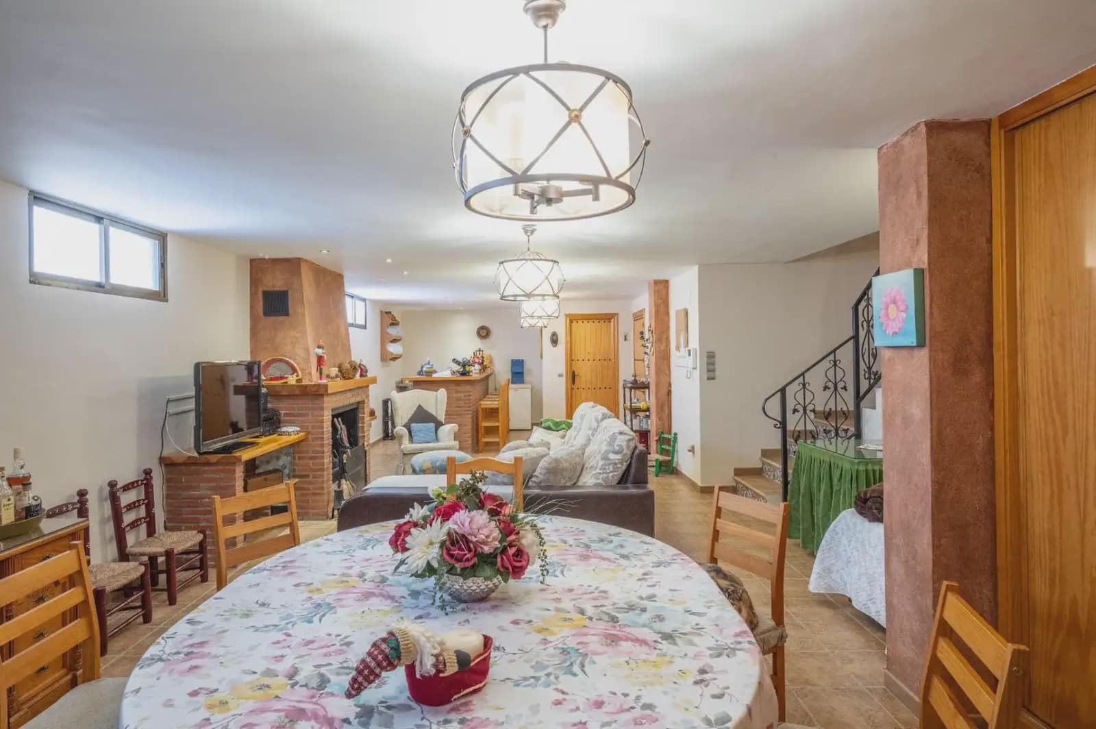 Villa til salg i Albolote med swimmingpool garage - € 455.000 (Ref: 9837230)