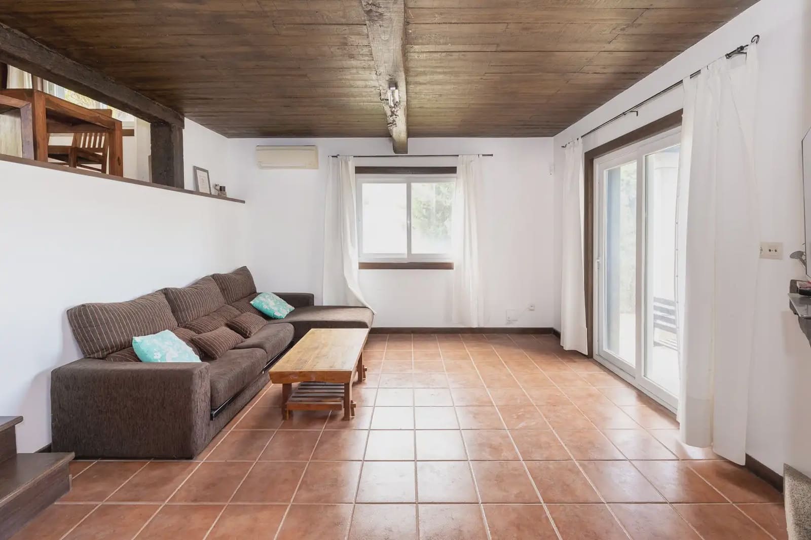 Villa zu verkaufen in Dudar - 369.000 € (Ref: 9837232)