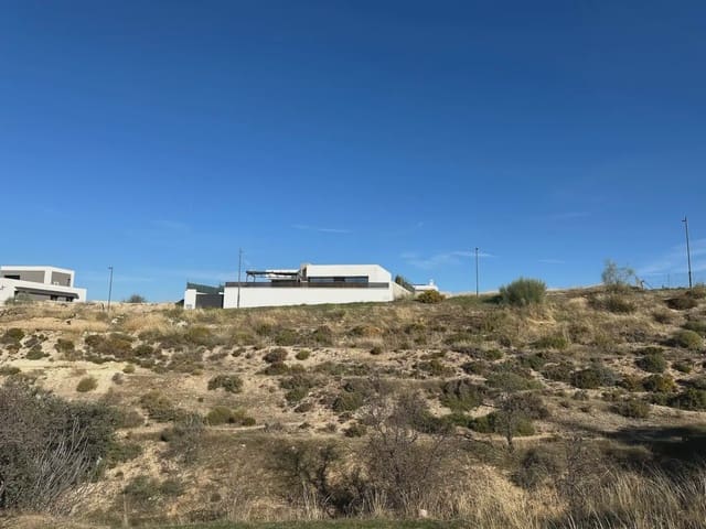 Tontti myytävänä paikassa La Zubia - 85 000 € (Ref: 9837233)
