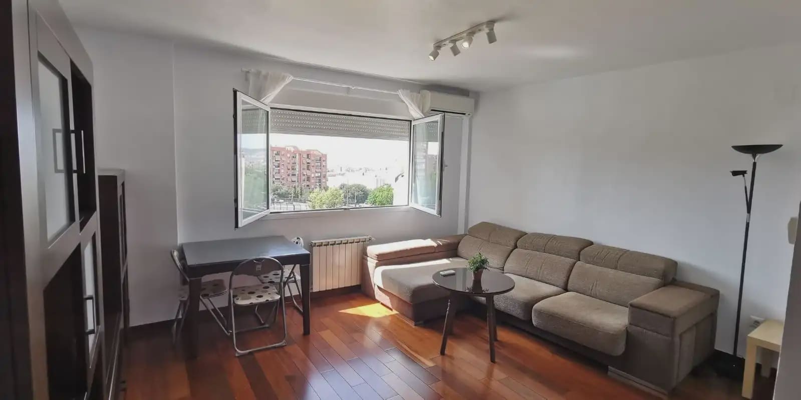 Wohnung zu vermieten in Granada Stadt mit Garage - 900 € (Ref: 9837234)