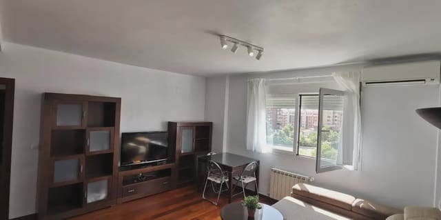 Wohnung zu vermieten in Avda. Federico Garcia Lorca - Nueva Estación Autobuses, Granada Stadt mit Garage - 900 € (Ref: 9837234)