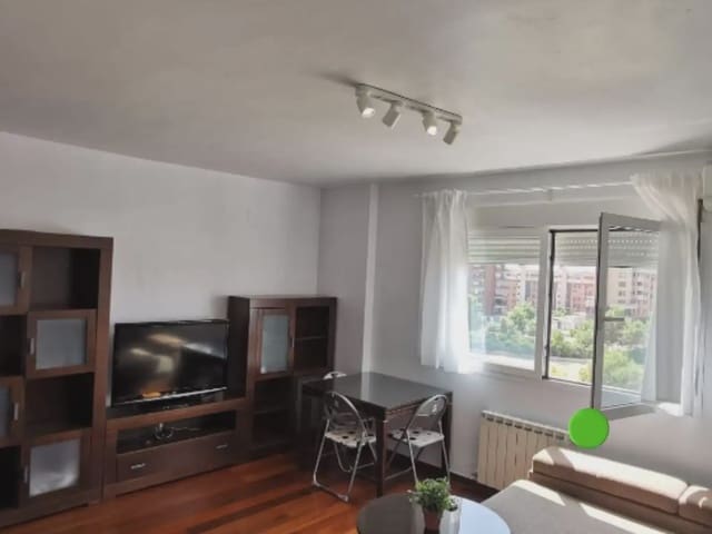 2 soveværelse Lejlighed til leje i Avda. Federico Garcia Lorca - Nueva Estación Autobuses, Granada by med garage - € 900 (Ref: 9837234)