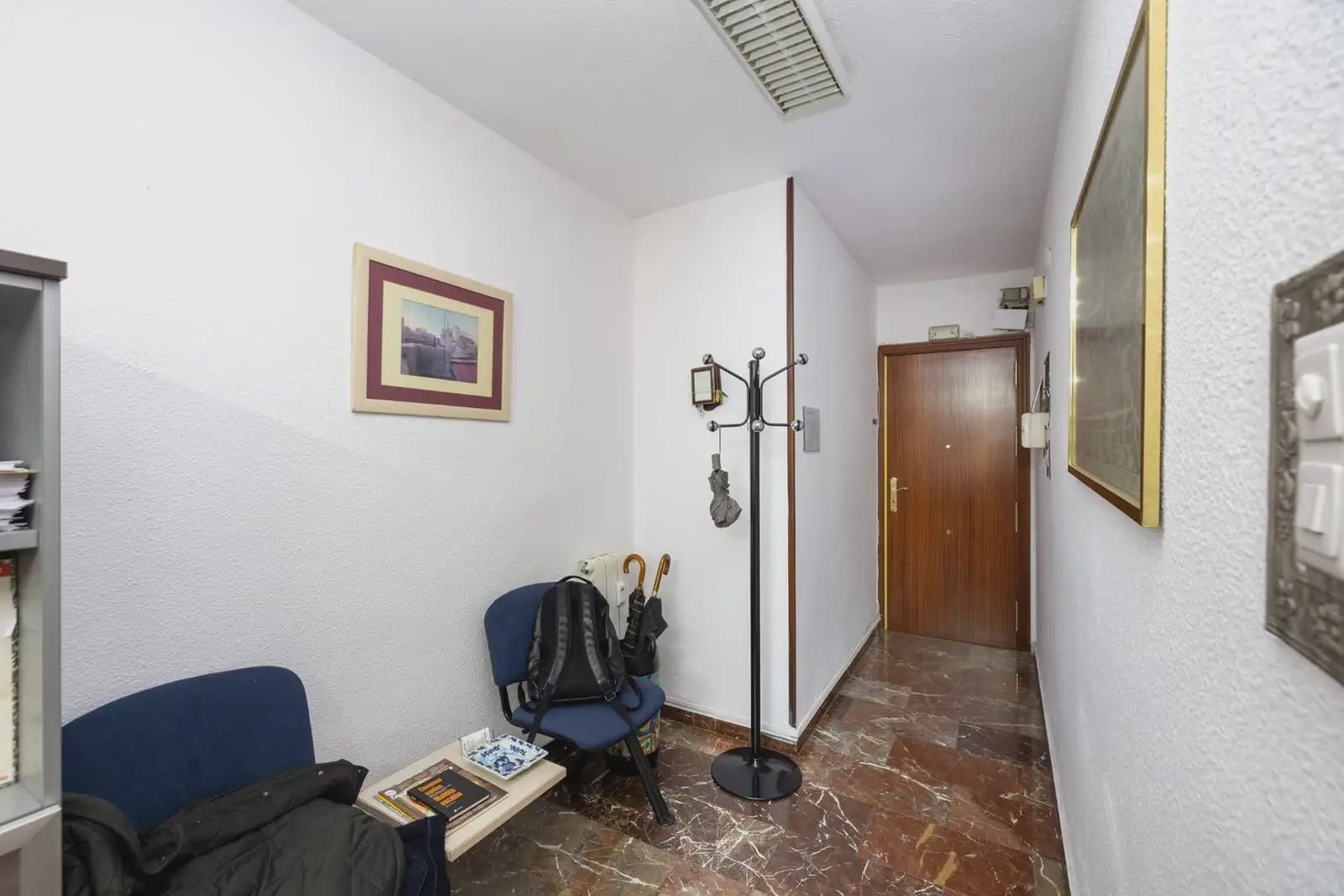 Flat for sale in Granada city with garage - € 374,900 (Ref: 9837236)