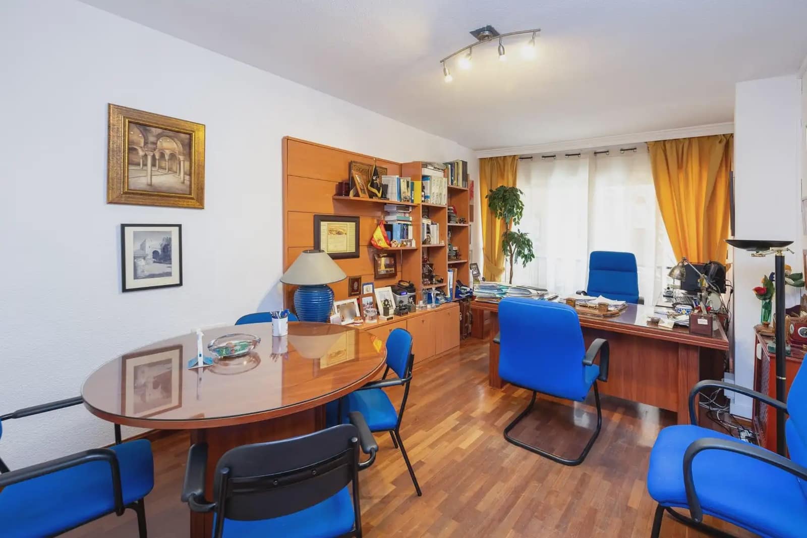 Flat for sale in Granada city with garage - € 374,900 (Ref: 9837236)