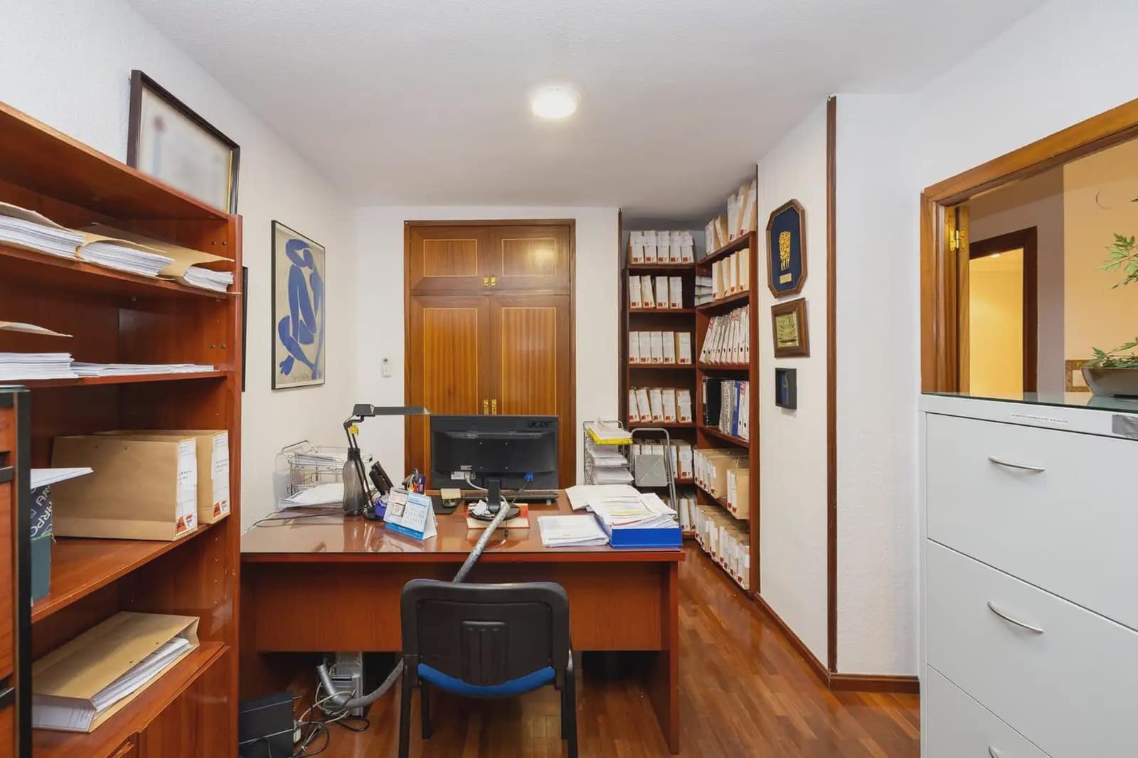 Flat for sale in Granada city with garage - € 374,900 (Ref: 9837236)