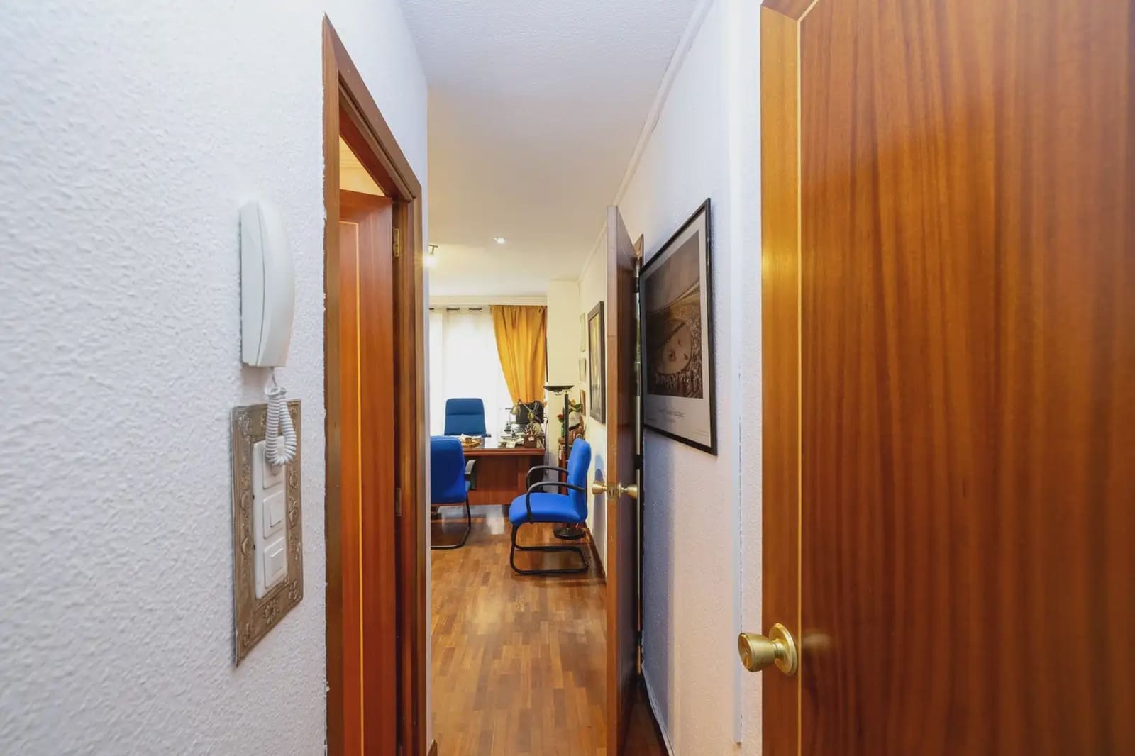 Flat for sale in Granada city with garage - € 374,900 (Ref: 9837236)