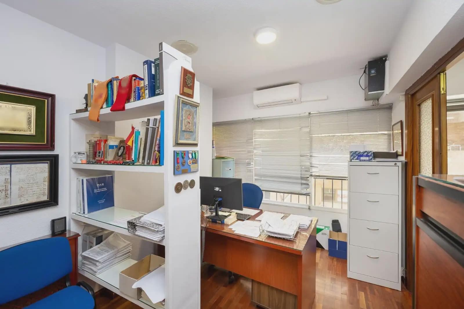 Flat for sale in Granada city with garage - € 374,900 (Ref: 9837236)