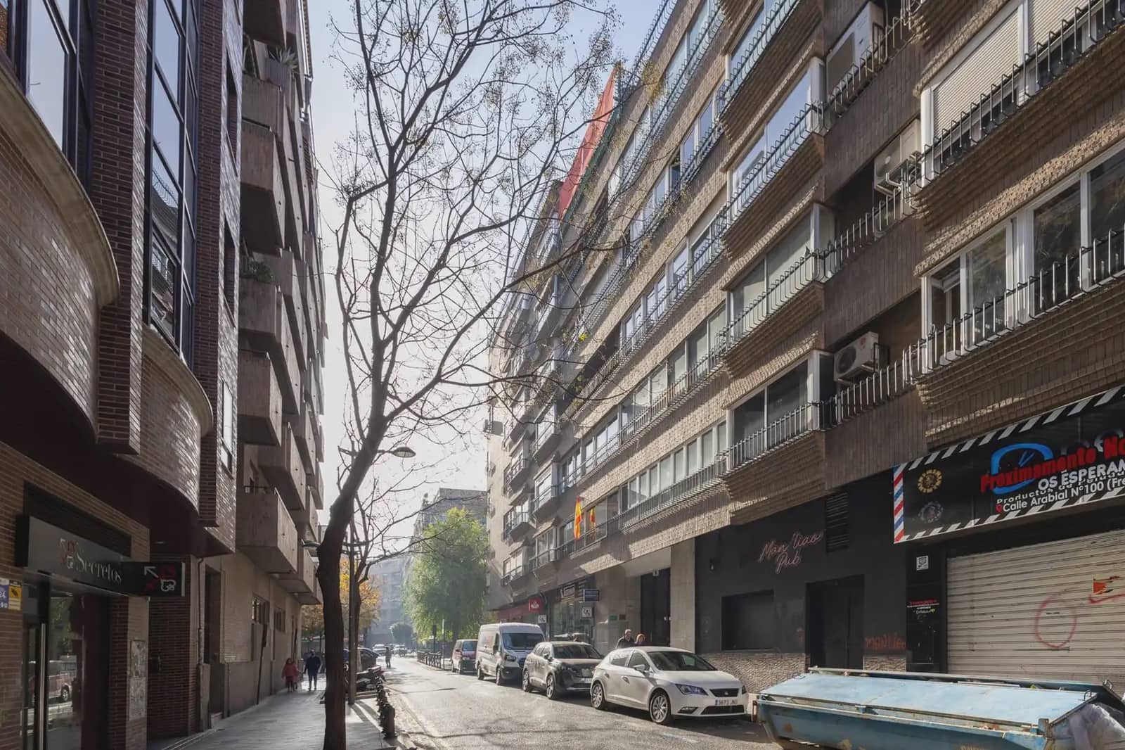 Flat for sale in Granada city with garage - € 374,900 (Ref: 9837236)