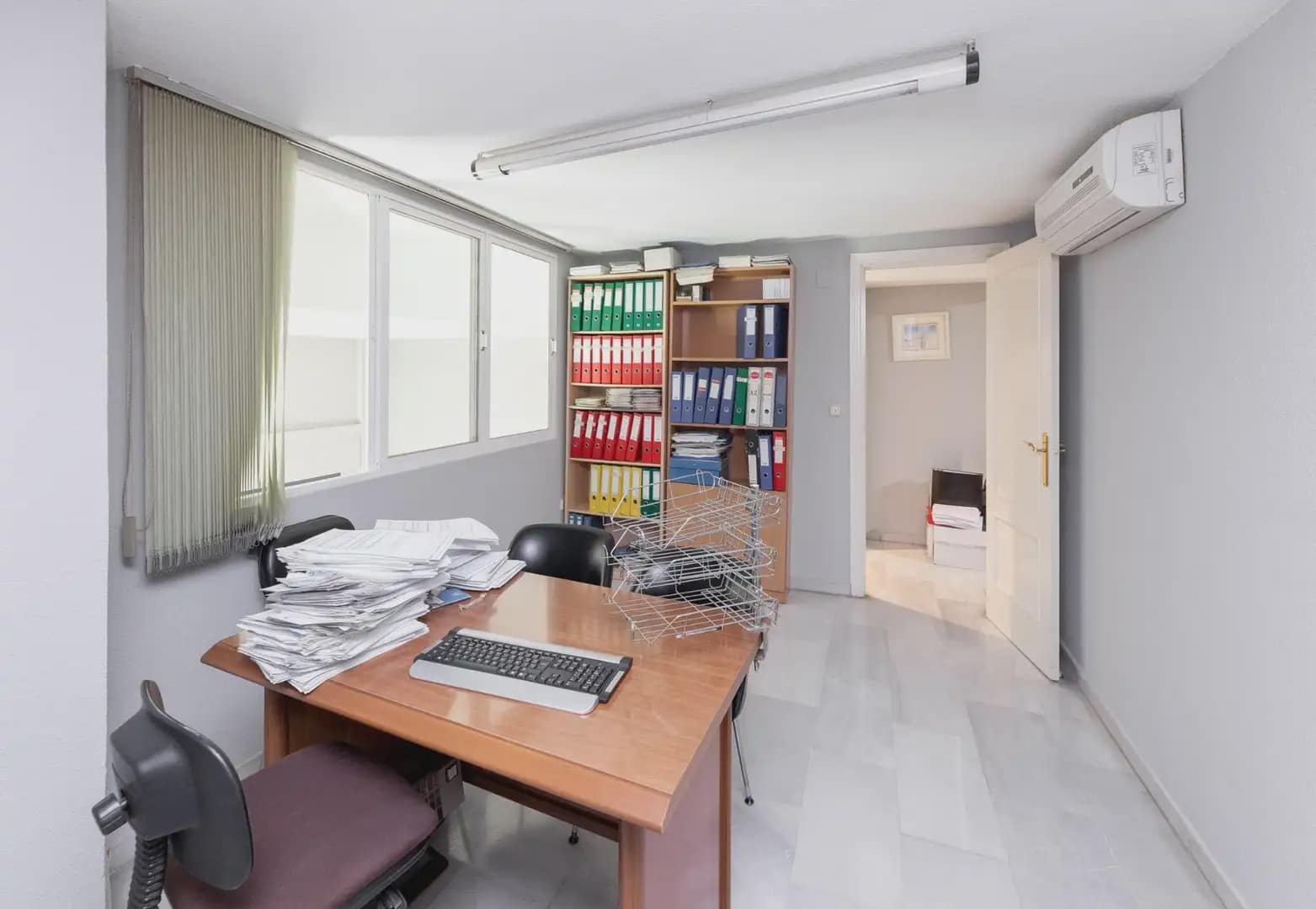 Local Comercial en Granada ciudad en venta - 184.900 € (Ref: 9837237)
