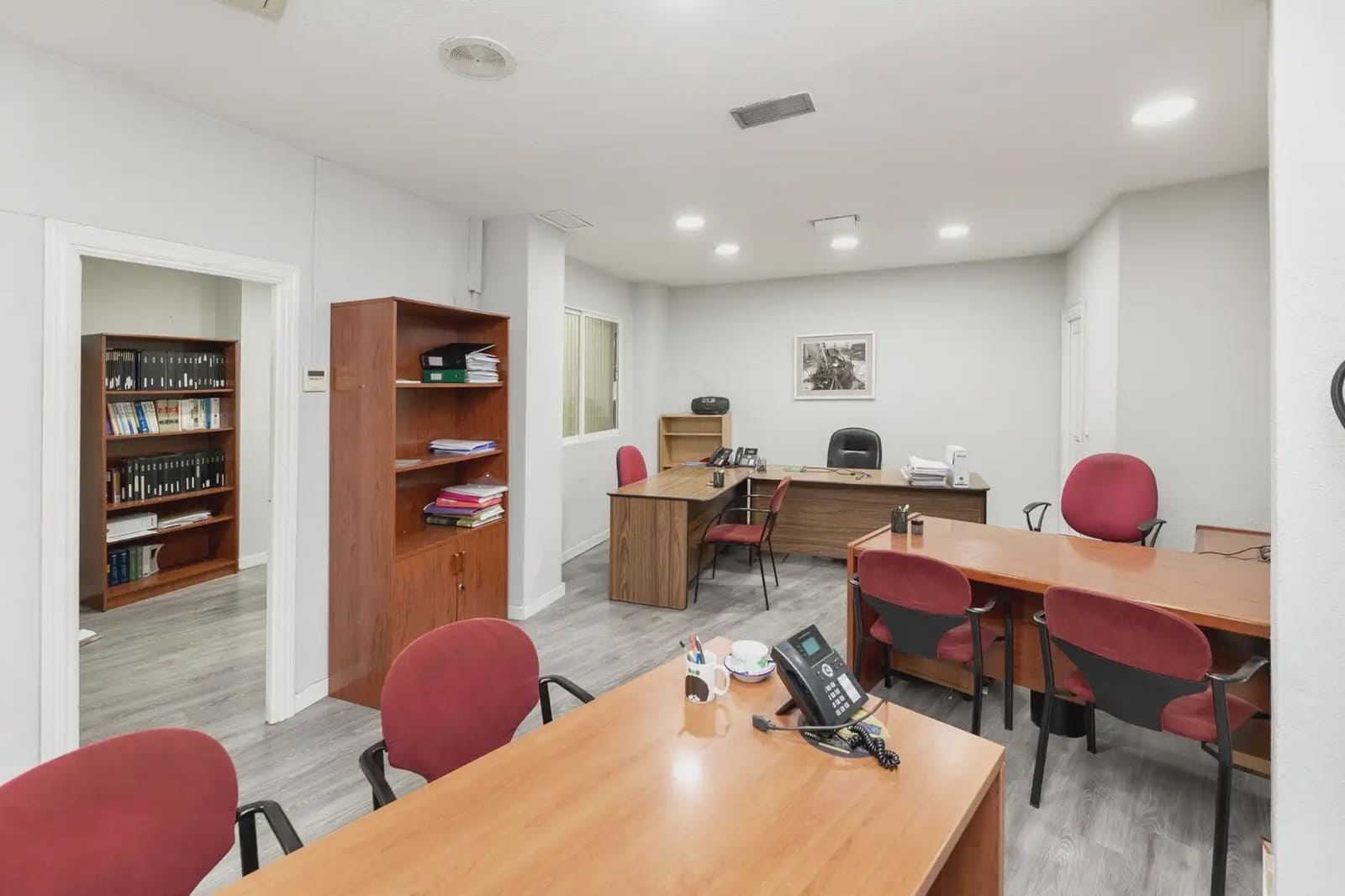 Local Comercial en Granada ciudad en venta - 184.900 € (Ref: 9837237)