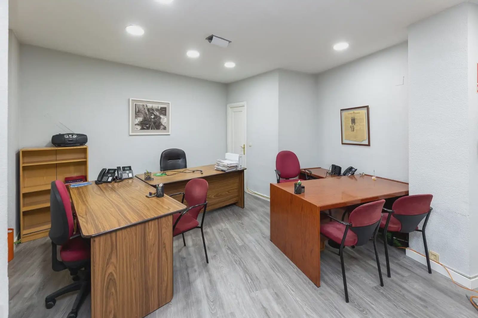 Local Comercial en Granada ciudad en venta - 184.900 € (Ref: 9837237)