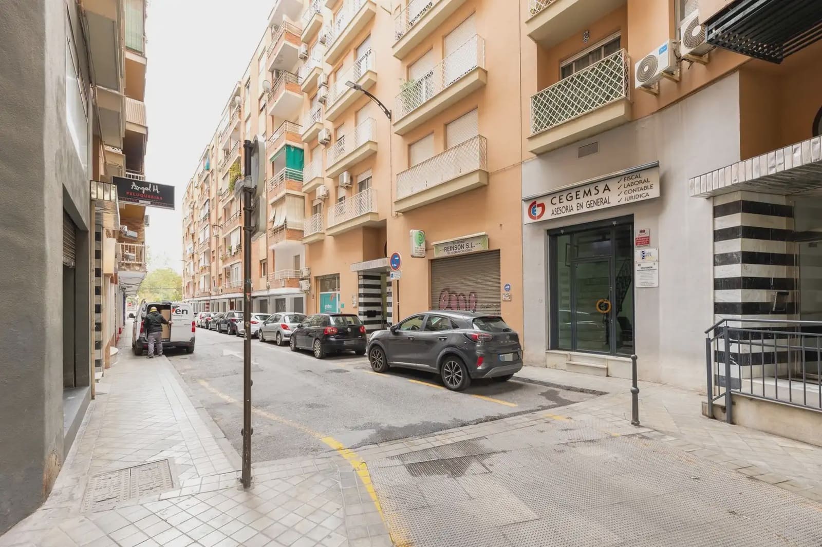 Local Comercial en Granada ciudad en venta - 184.900 € (Ref: 9837237)
