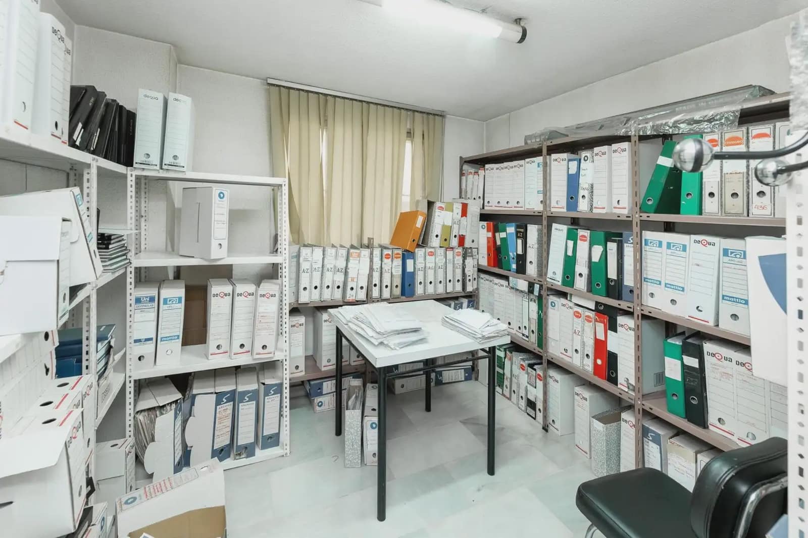 Local Comercial en Granada ciudad en venta - 184.900 € (Ref: 9837237)