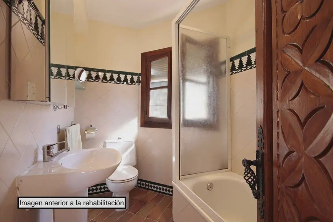 Villa for sale in Albolote with pool garage - € 550,000 (Ref: 9837238)
