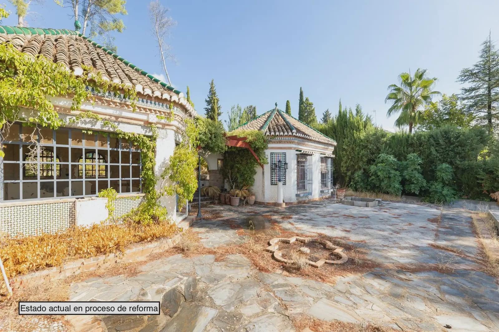 Villa for sale in Albolote with pool garage - € 550,000 (Ref: 9837238)