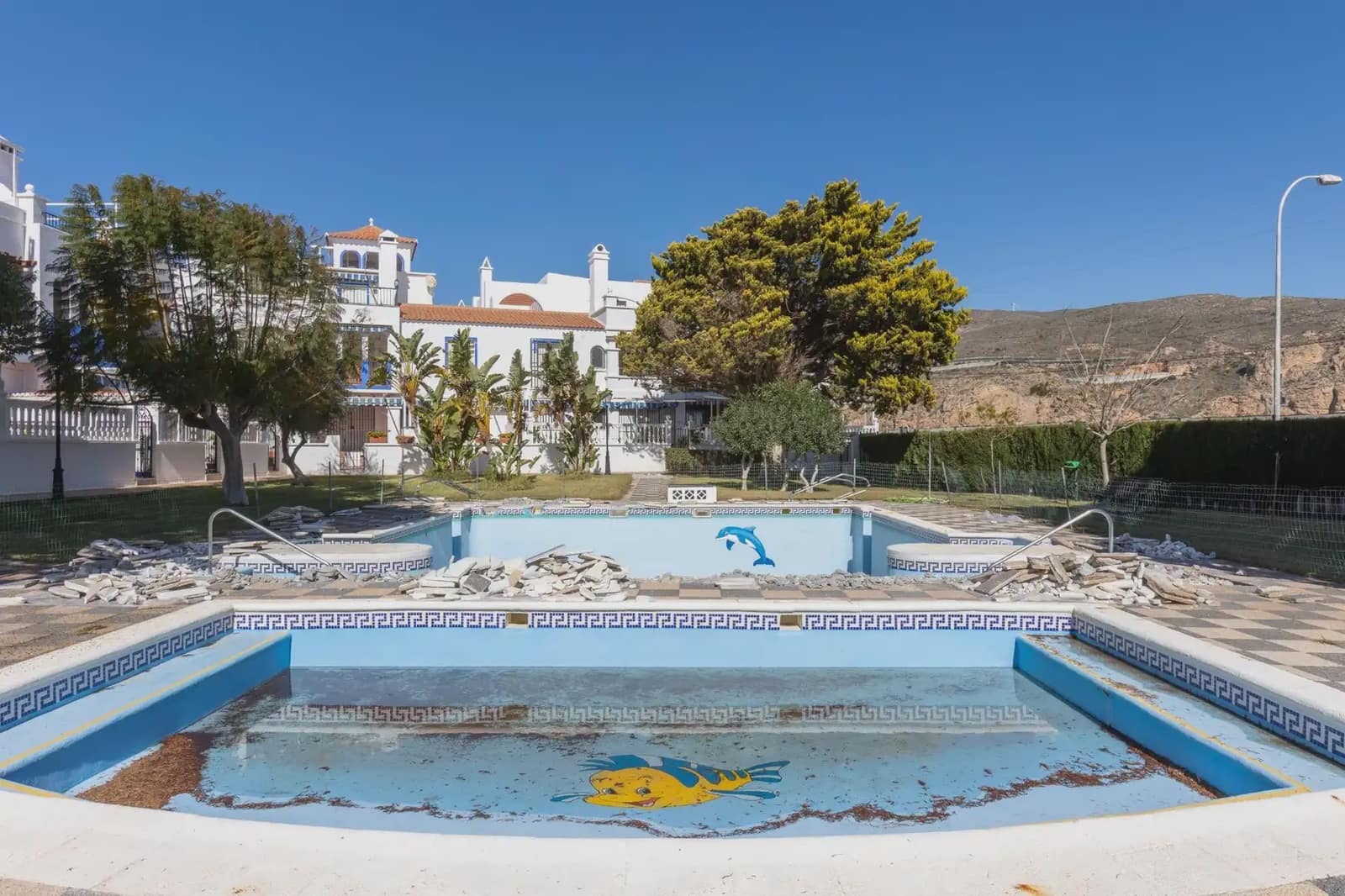 Penthouse til salgs i Motril med svømmebasseng garasje - € 290 000 (Ref: 9837240)