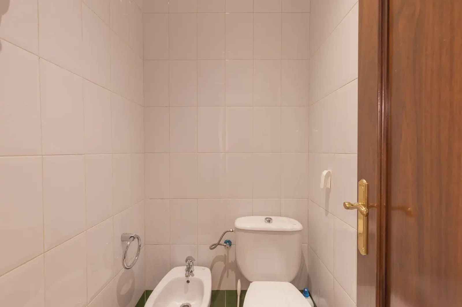 Erhverv til salg i Granada by - € 1.350.000 (Ref: 9837243)