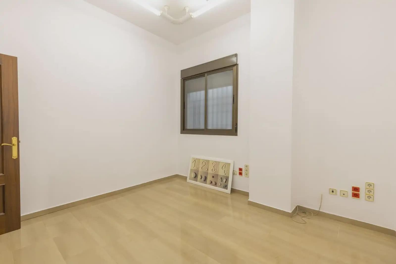 Erhverv til salg i Granada by - € 1.350.000 (Ref: 9837243)